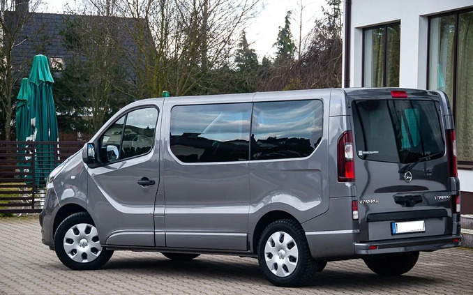 Opel Vivaro cena 66990 przebieg: 236000, rok produkcji 2018 z Korfantów małe 781